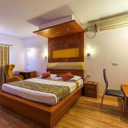 Hotel Riverside Resort And Spa Kumbakonam Extérieur photo