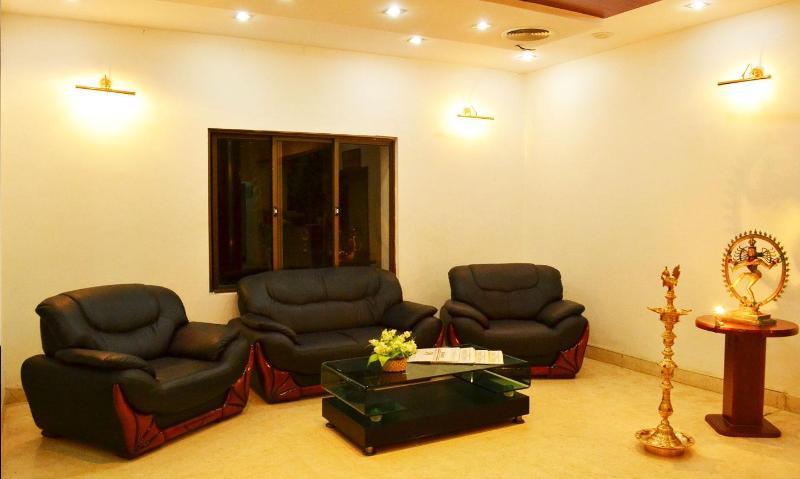 Hotel Riverside Resort And Spa Kumbakonam Extérieur photo