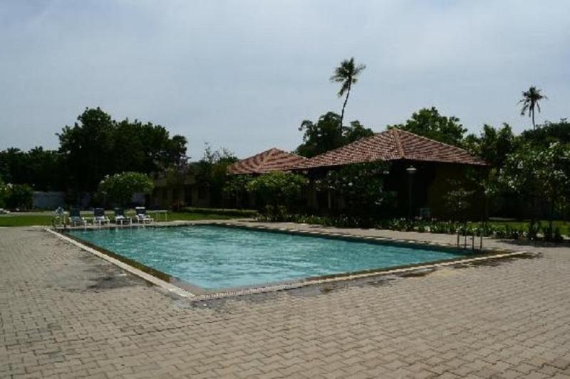 Hotel Riverside Resort And Spa Kumbakonam Extérieur photo